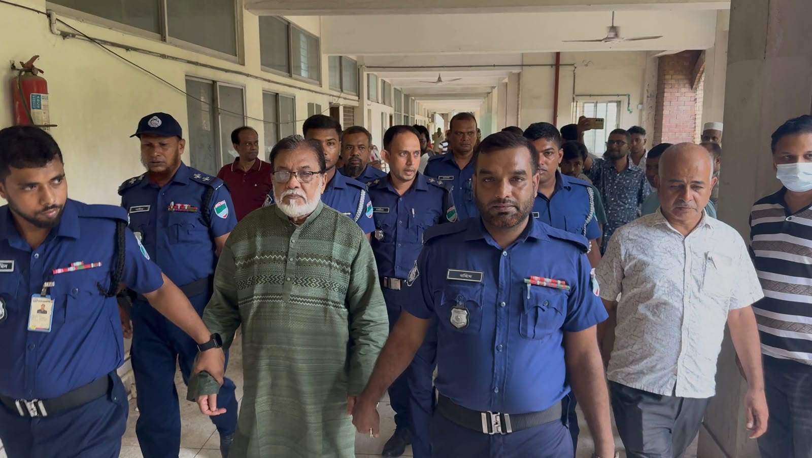 সাতক্ষীরা জেলা আ.লীগের সাধারণ সম্পাদক নজরুল ইসলাম পাঁচ হত্যা মামলায় গ্রেপ্তার